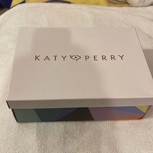 Katy Perry heels